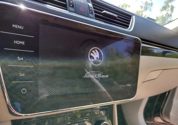 Skoda Superb cena 96500 przebieg: 88000, rok produkcji 2017 z Warszawa małe 781